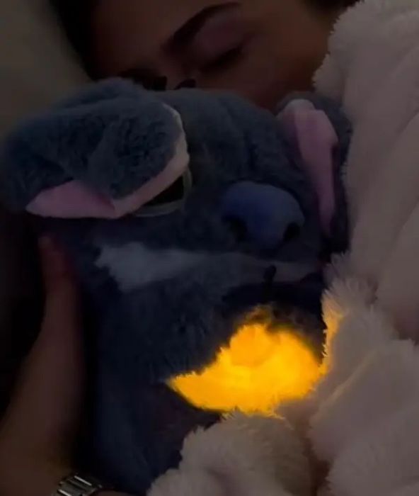 М'яка іграшка Стіч на батарейках з ефектом дихання