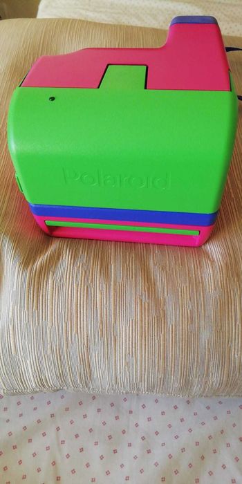 *Máquina fotográfica Polaroid Edição Especial Barbie*