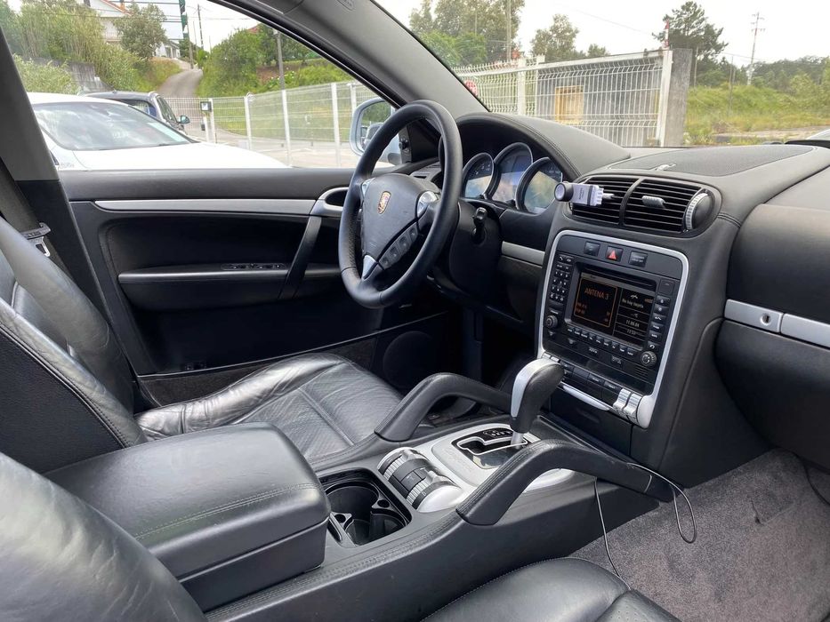 Porsche Cayenne S Nacional - 141 mil kms