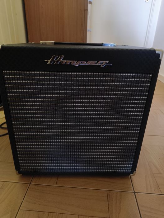 Ampeg RB-108 Bass Combo 30W 8"
