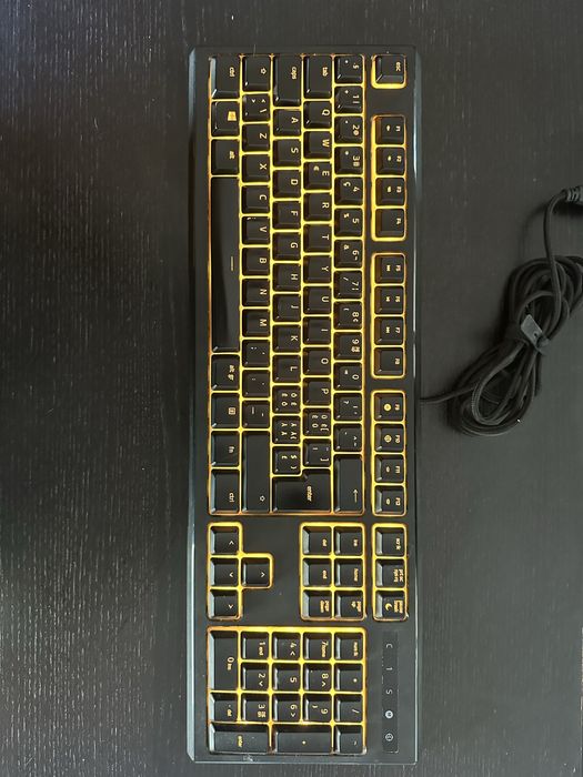 Teclado Razer Ornata Chroma RGB com apoio de pulso