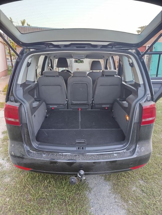 Продам Volkswagen Touran 2011 року