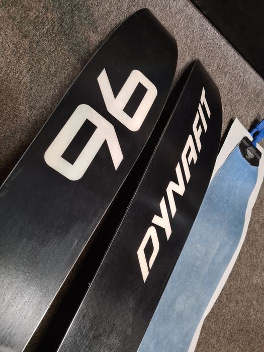 Narty skiturowe dynafit 96 176 cm z wiązaniami i fokami dynafit