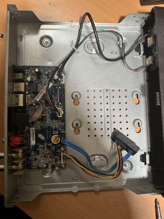 4-канальный HDCVI видеорегистратор Dahua DH-HCVR4104HS-S2