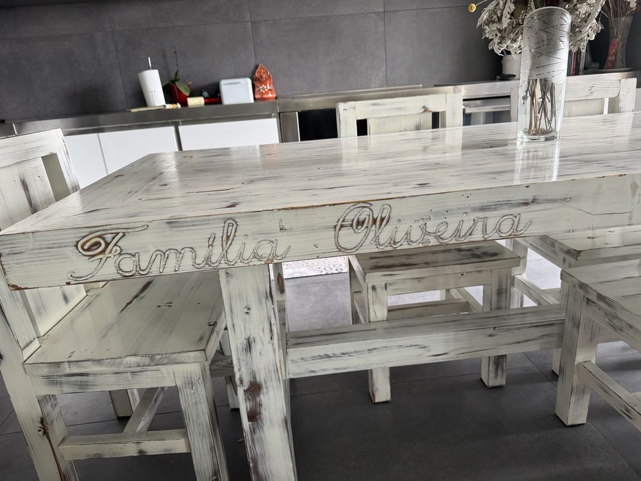 Mesa de jantar madeira branco