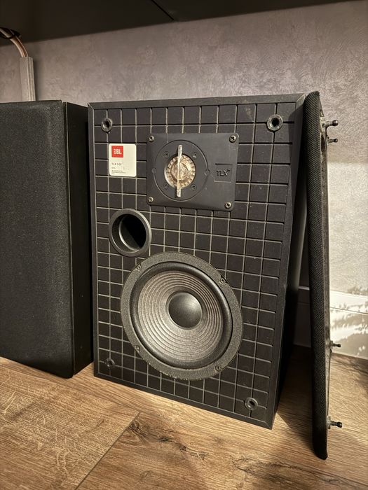 Kolumny  jbl tlx3 GI   Okazja