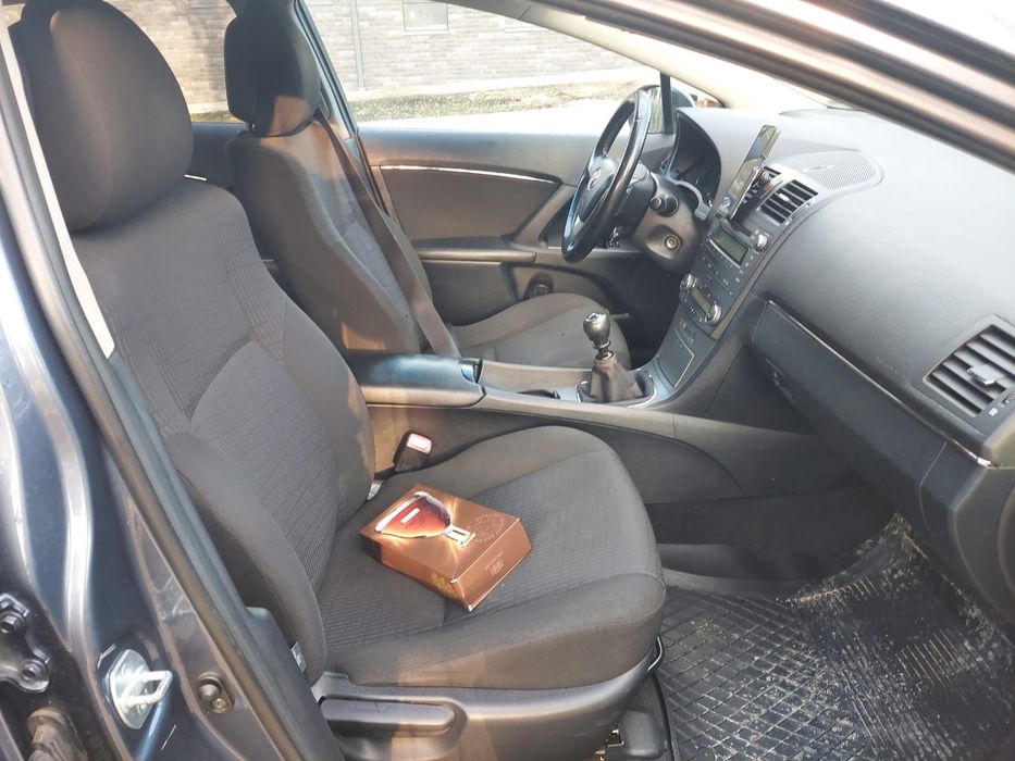 Toyota avensis T27 2010 2.0 D4D