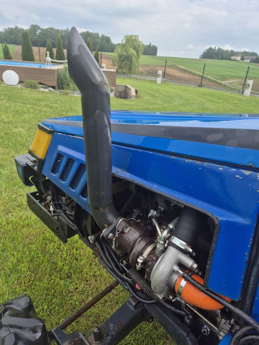 Traktorek iseki landhope tu 200 turbo 4x4