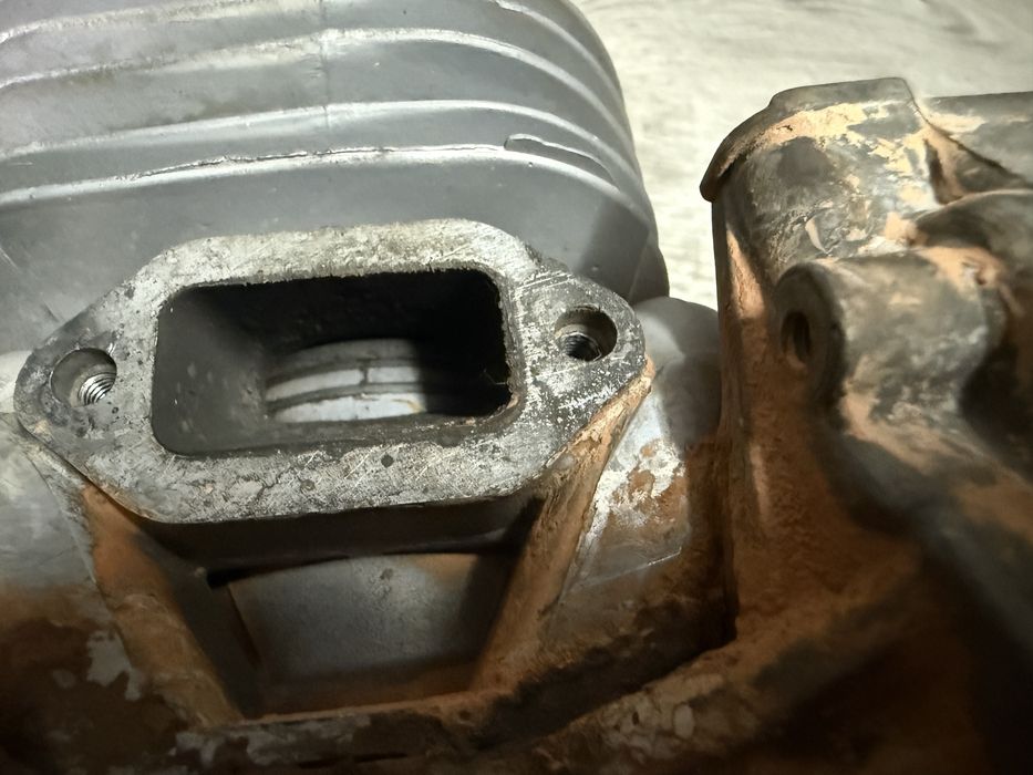 Piła Husqvarna K750 Silnik Cylinder Tłok Wał
