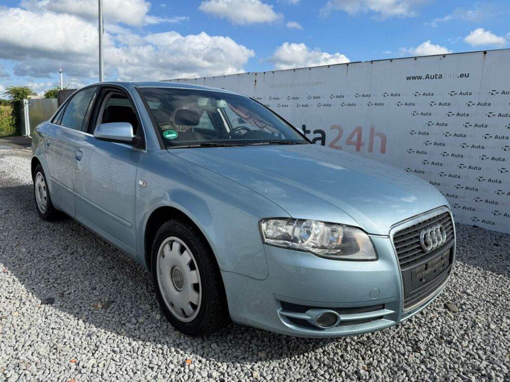 Audi A4 Limousine 2