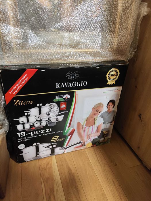 Zestaw garnków Kavaggio Line KV-2020 19 elementów