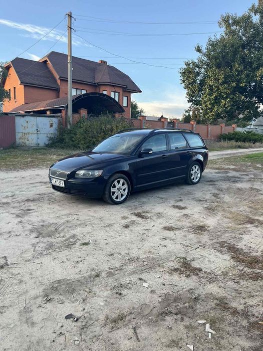 Продам  Volvo V 50    В Харькове !!!