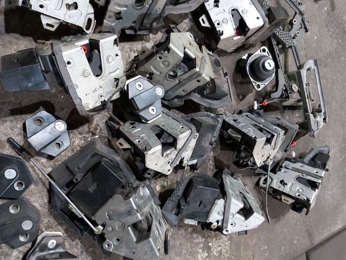 Замки двери бмв е39