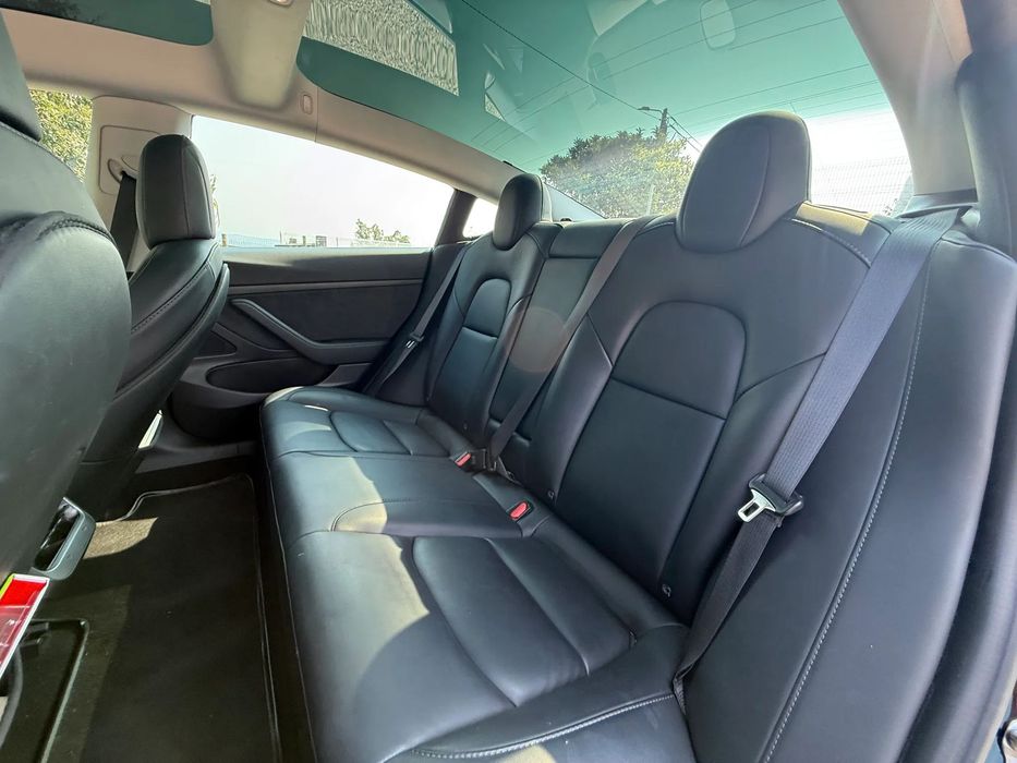 Tesla Model 3 Standard Range Plus RWD