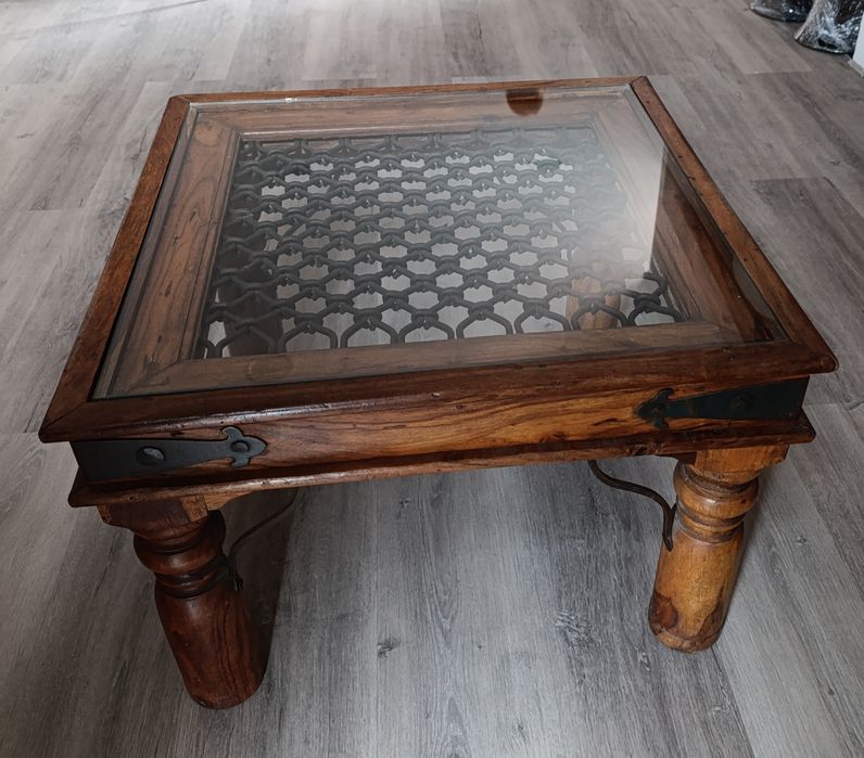 Mesa de apoio rústica , em madeira exótica maciça e ferro forjado