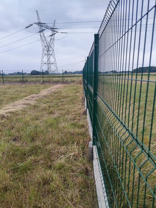 Działka ogrodzona 1025 m2 blisko Plocka