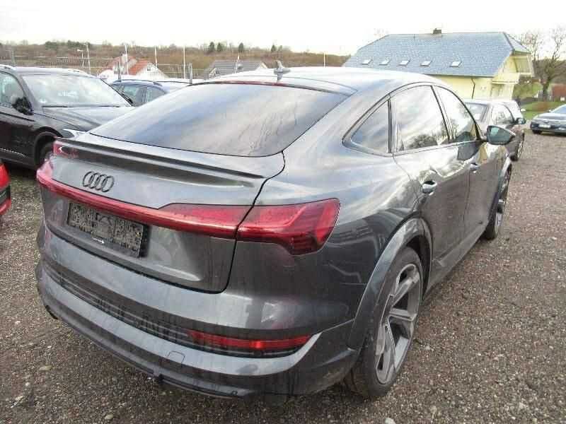 Бампер Audi E-tron разборка Q8 E-tron Q7 етрон запчасти б.у шрот.