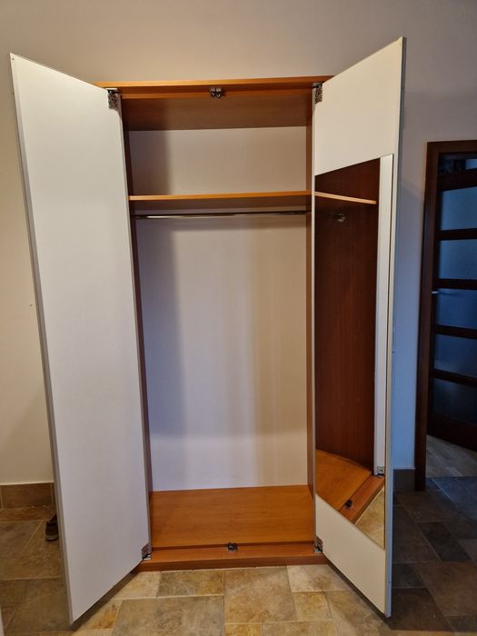 Szafa do przedpokoju, fornir