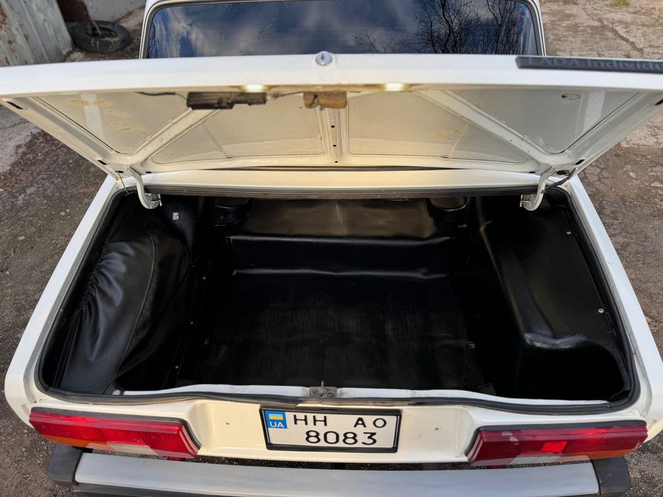 Продам ваз 2105,карбюратор,2002 год