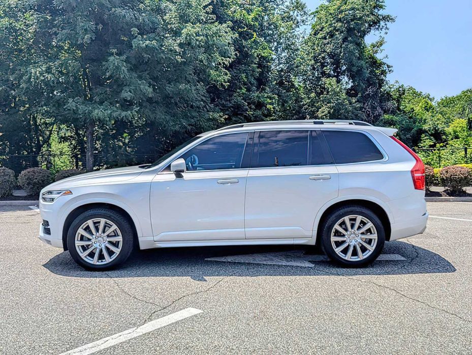 Volvo XC90 T6 Momentum      2017