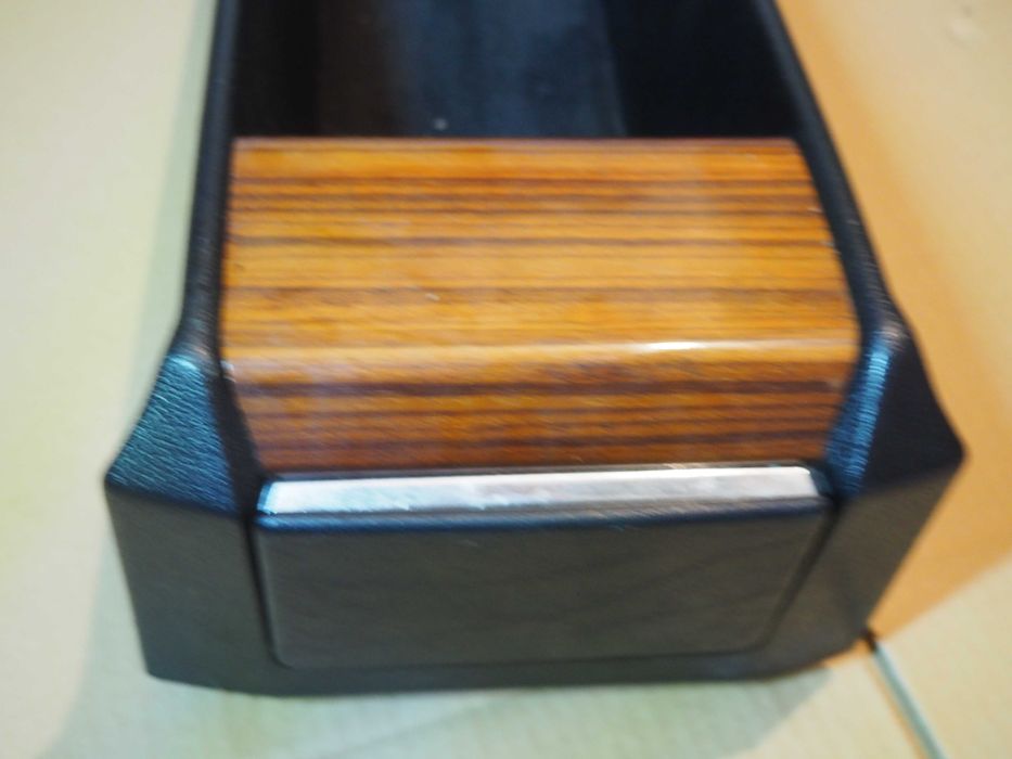 Schowek półka tylnej kanapy mercedes W124 coupe