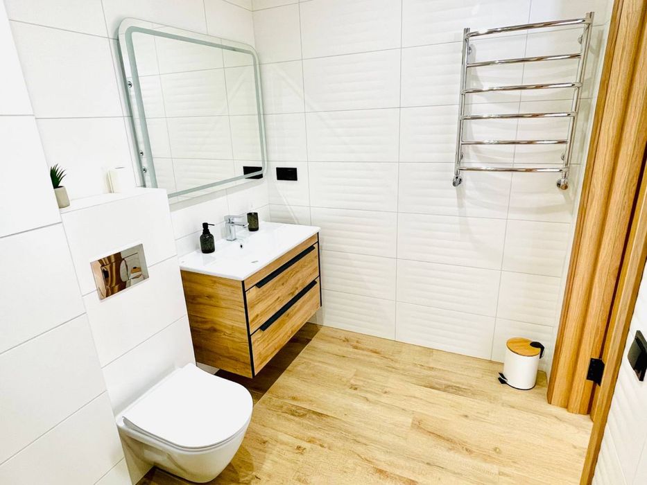 ВІЛЬНО НА НР! Forest 1-к кв з новим ремонтом, центр