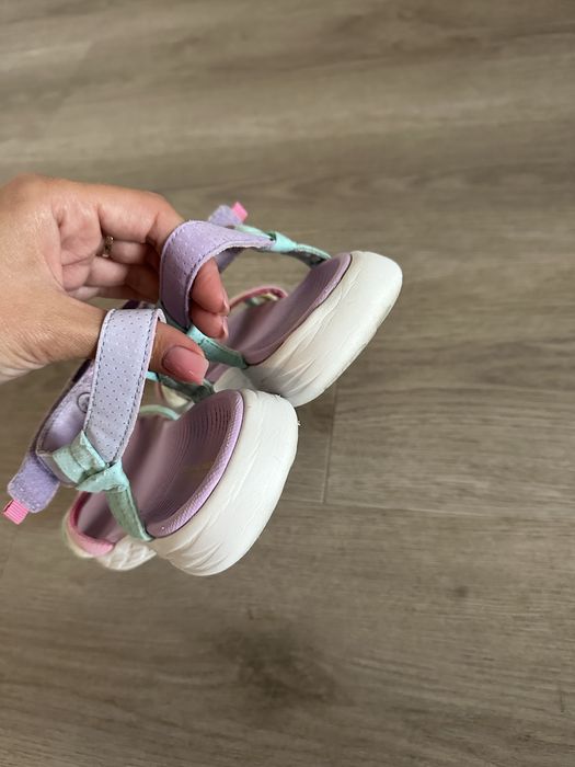 Skechers сандалі босоніжкі 34р 22,5 см