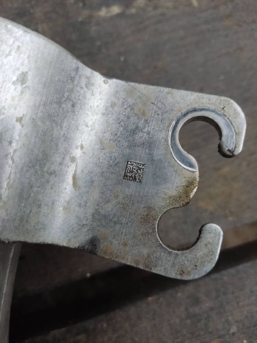 Рычаг (важіль) правый оригинал Mercedes GLA 250