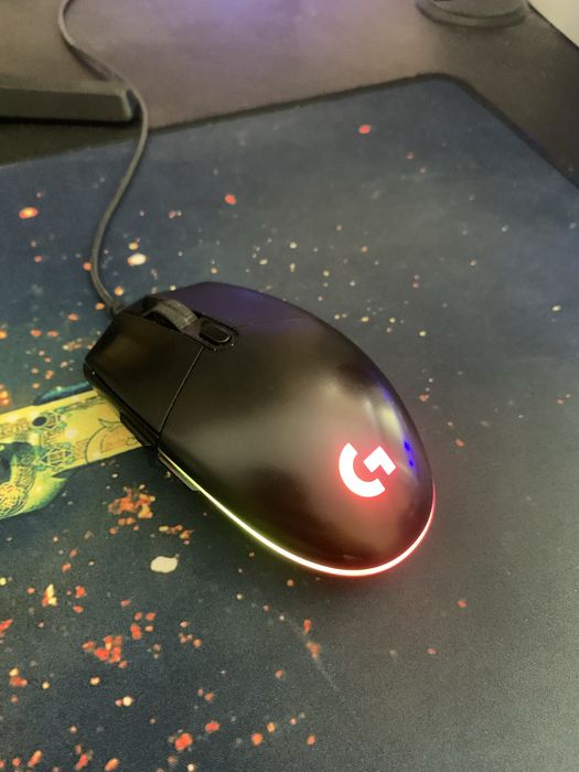 Компьютерная мышка logitech g102.