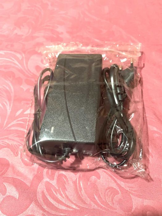 Зарядка электросамоката 42В 2А, блок питания 36В-42В, 1,5А-2А самоката