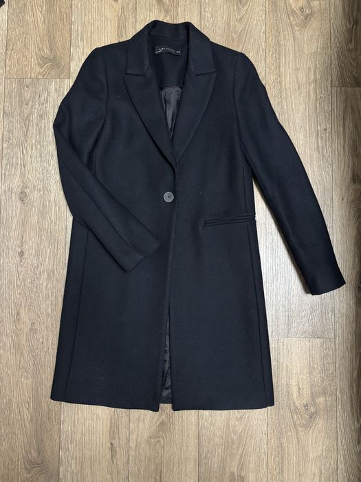 Класичне чорне пальто Zara xs
