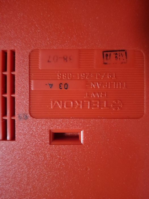 Kultowy Telefon PRL Tulipan RWT Telkom – Czerwony Vintage Design 1978