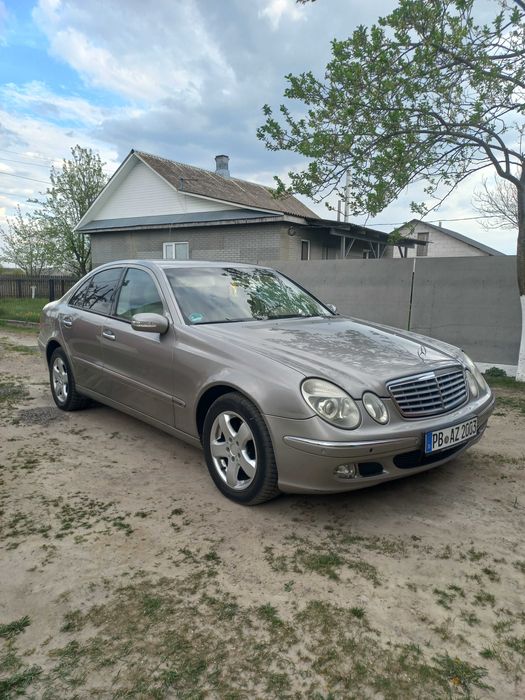 Продам Мерседес w211 2.2 cdi