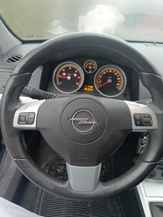 Ofereço á melhor oferta Opel Astra Caravan 1.3 CDTI 2008 Económica e Fiável