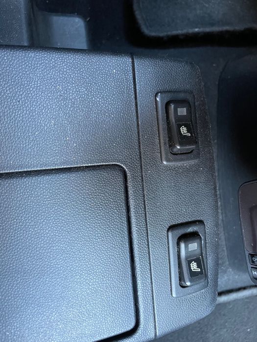 продаж  Mazda 5 2008 року