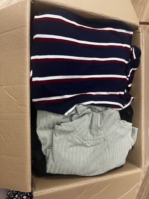 Karton ubran Damskich