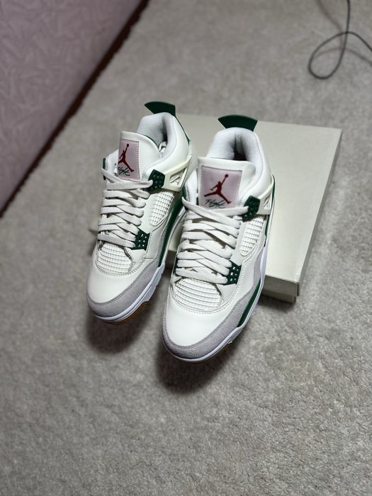 Кроссовки Nike SB x Air Jordan 4 Retro “Pine Green”