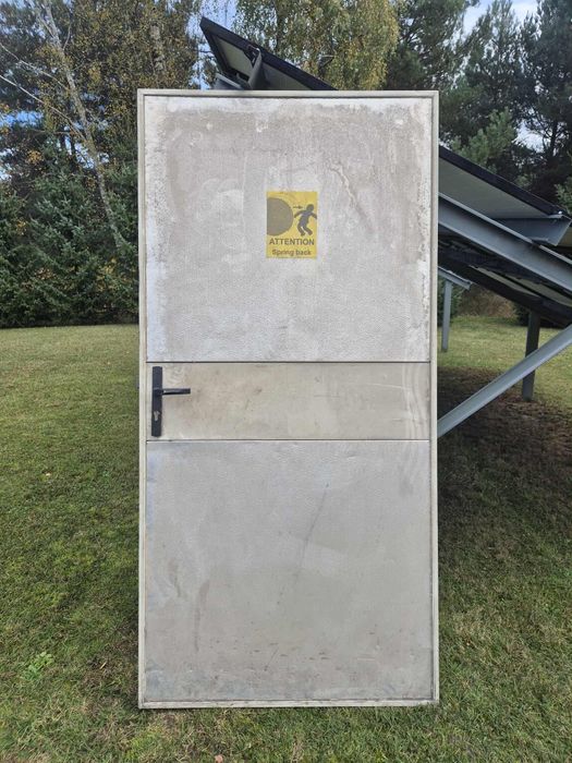 Drzwi stalowe ocieplane 100