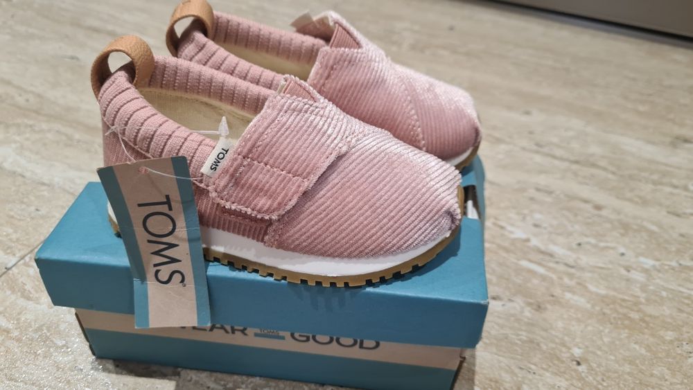 Buty dziecięce TOMS r.22 Nowe