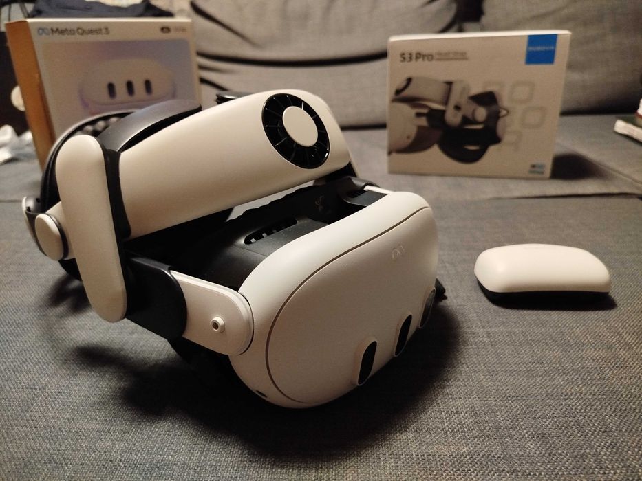 Meta Quest 3 4K 512GB + Bobo VR S3 Pro + Facial Interface - 2 anos