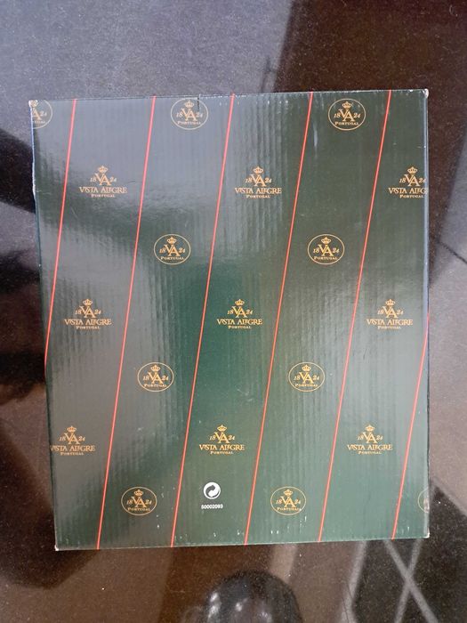 Peça Nova da Vista Alegre-Uma Excelente Prenda