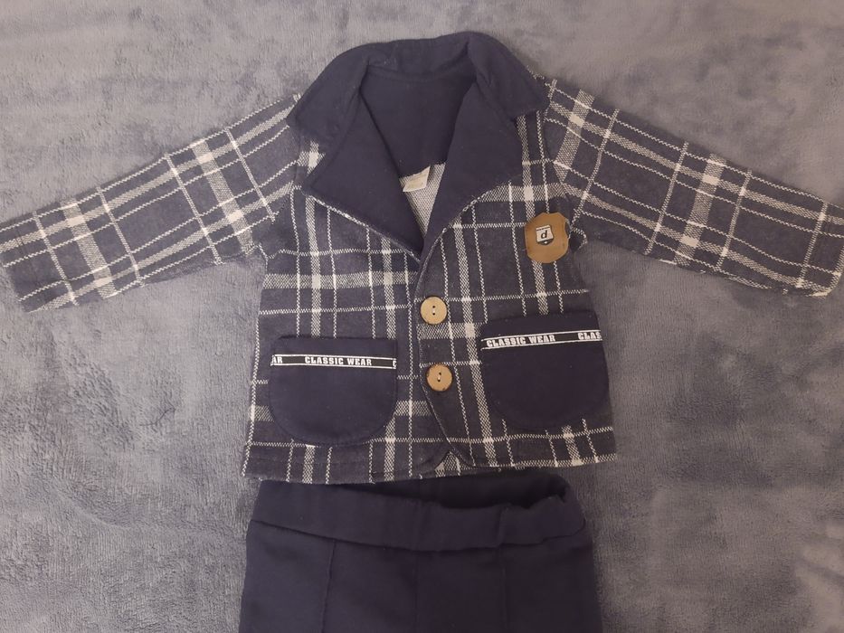 Костюм на хлопчика 9-12 місяців