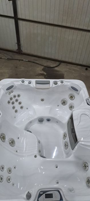 Jacuzzi ogrodowe Sundance Marin