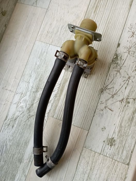 Клапан впускний LG  AJU71115201