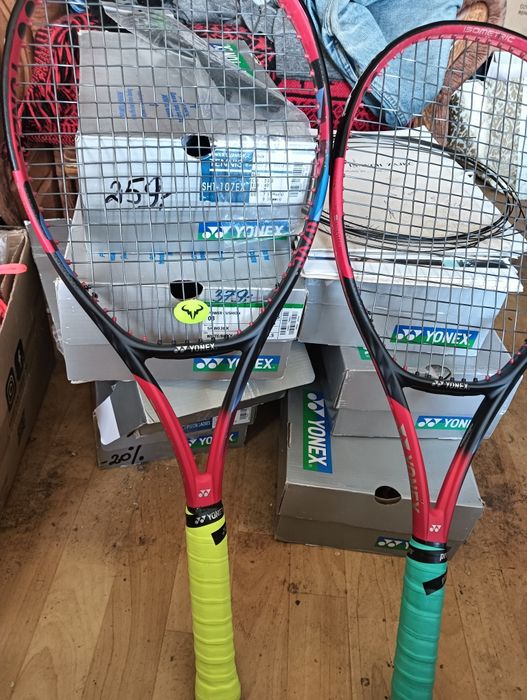 Yonex vcore L3,(305) 2szt.