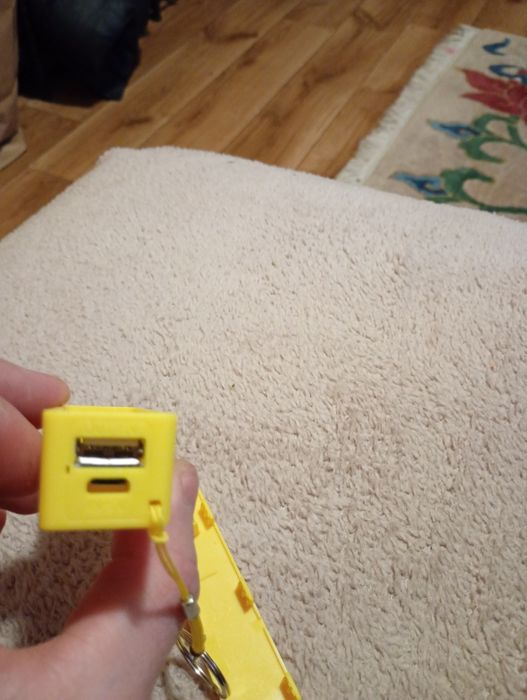 Міні павербанк під акумулятор