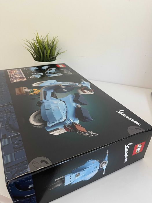 Lego 10298 Vespa 125 1960s