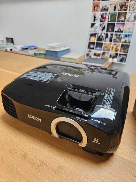 Projetor Full HD Epson EH-TW5200 + Lampada Extra