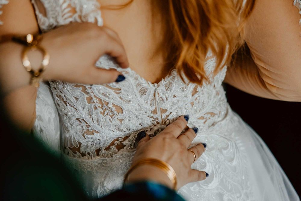 Suknia ślubna z trenem