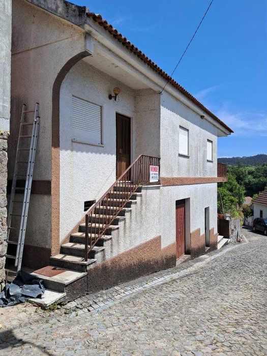Casa na aldeia para “saborear tranquilidade”